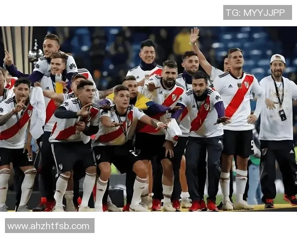 河床与竞技队八月三十号比赛深度分析与战术对比